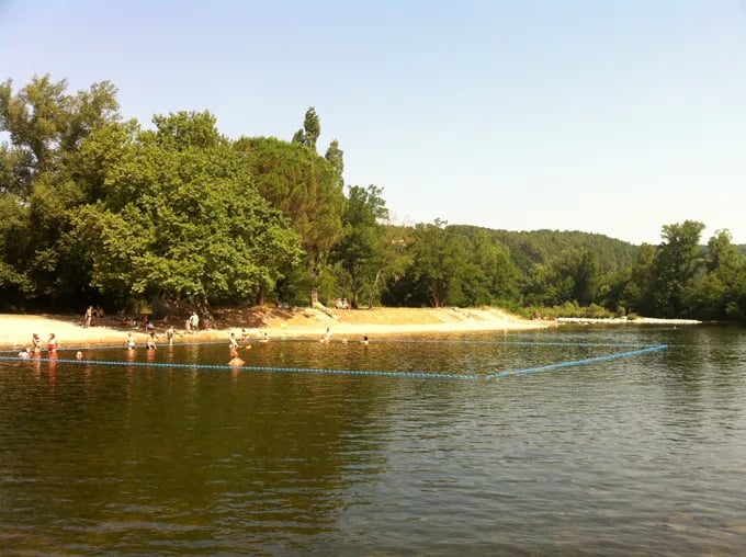 Plage Du Petit Rocher 1