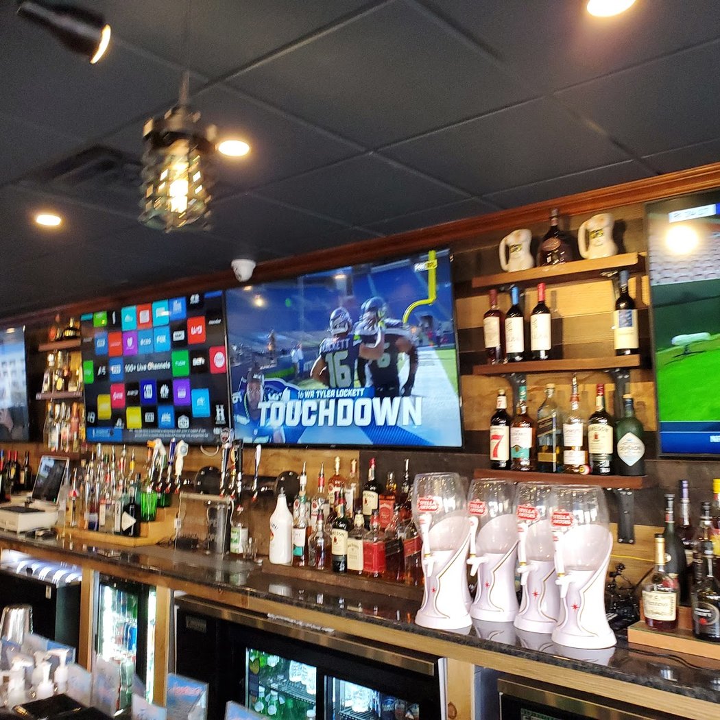 Cozy Bar & Grill 2