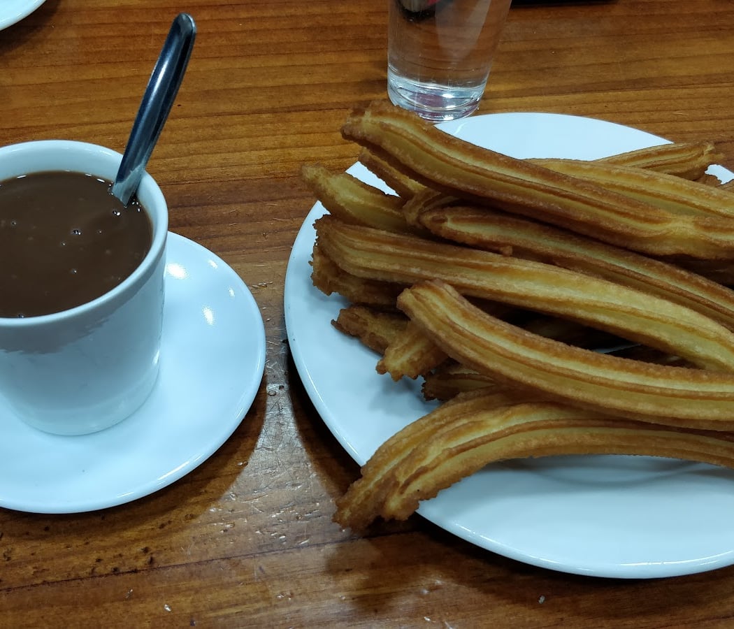 Cafeteria El Pilar 1
