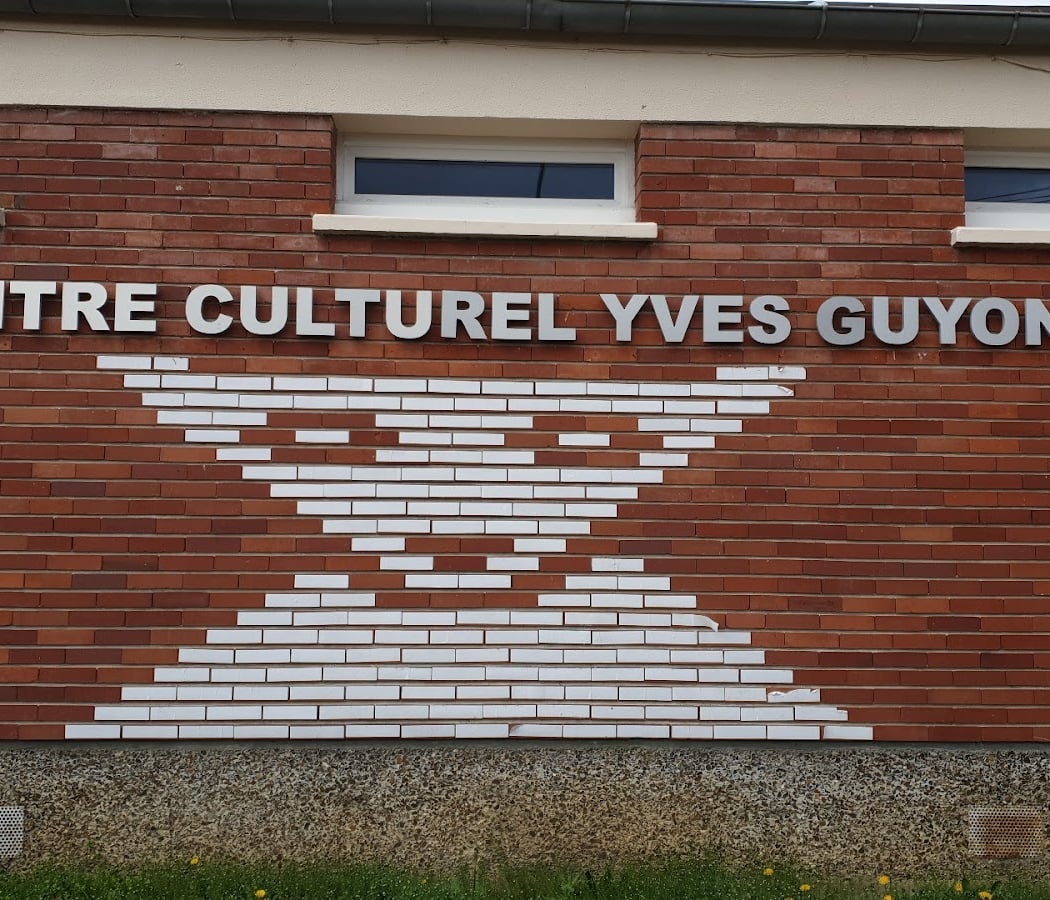 Centre Culturel Yves Guyon 3