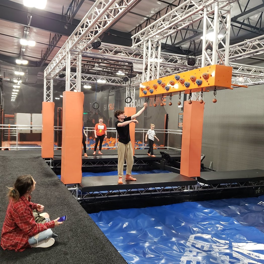 Sky Zone Queensbury 3