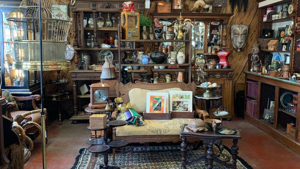 Antiques Colony 2