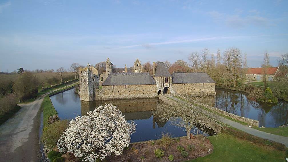 Gratot Castle 1