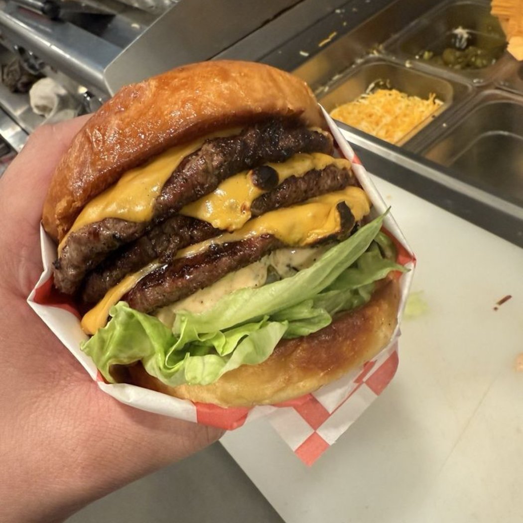 Fat Boys Burgers 3