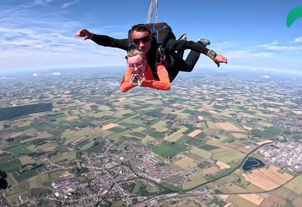 Skydiving Merville 2