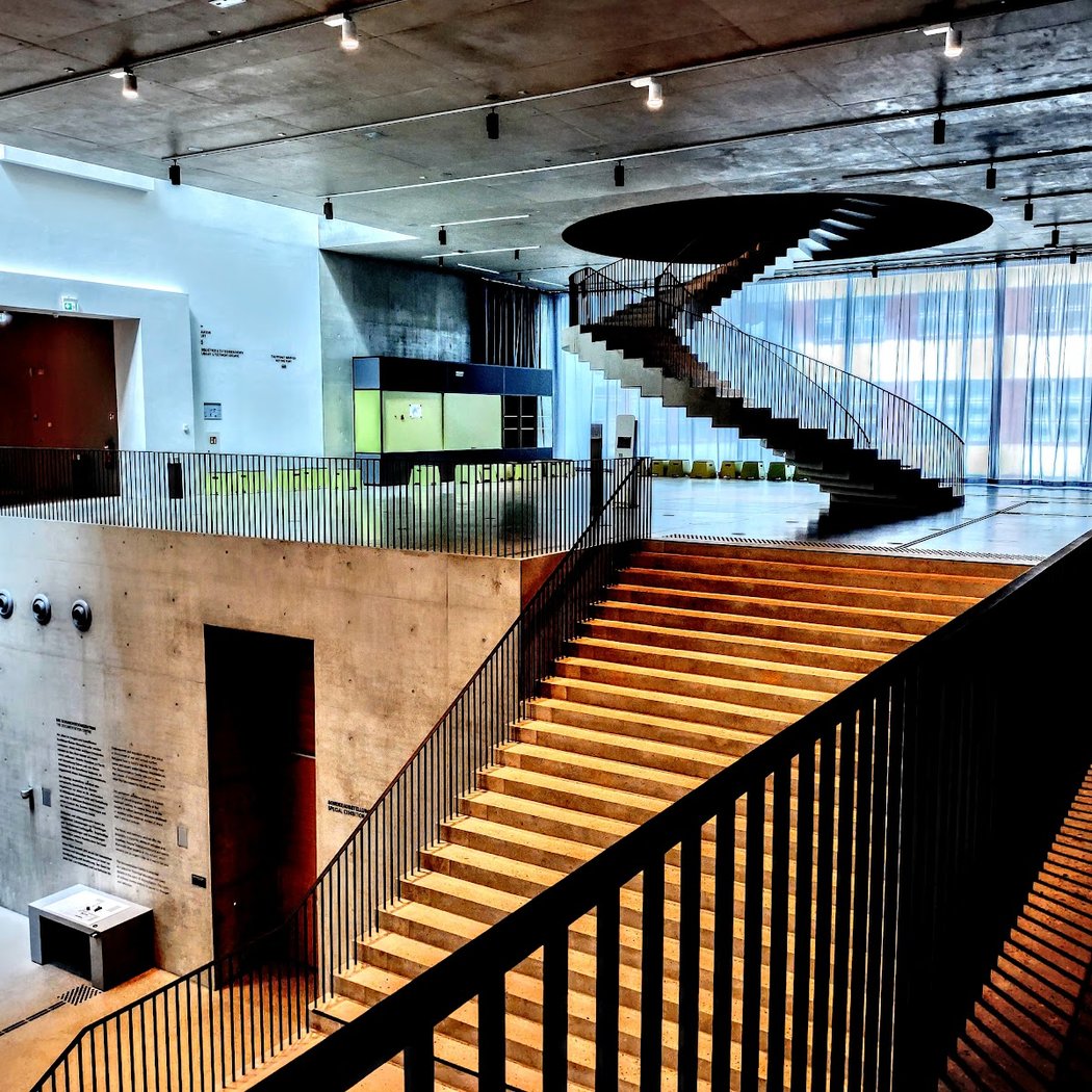 Documentation Centre for Displacement, Expulsion & Reconciliation 3