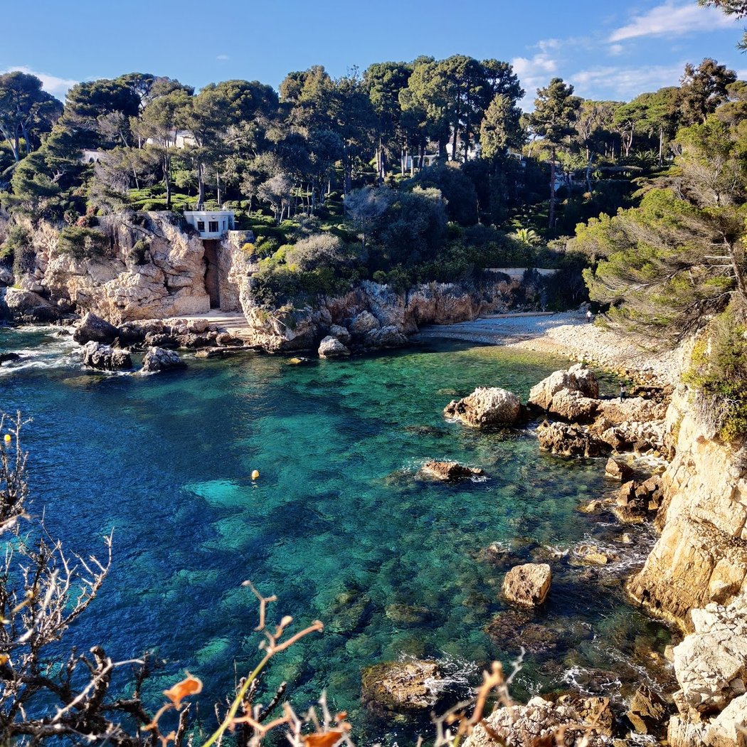 Baie des Milliardaires d'Antibes 1