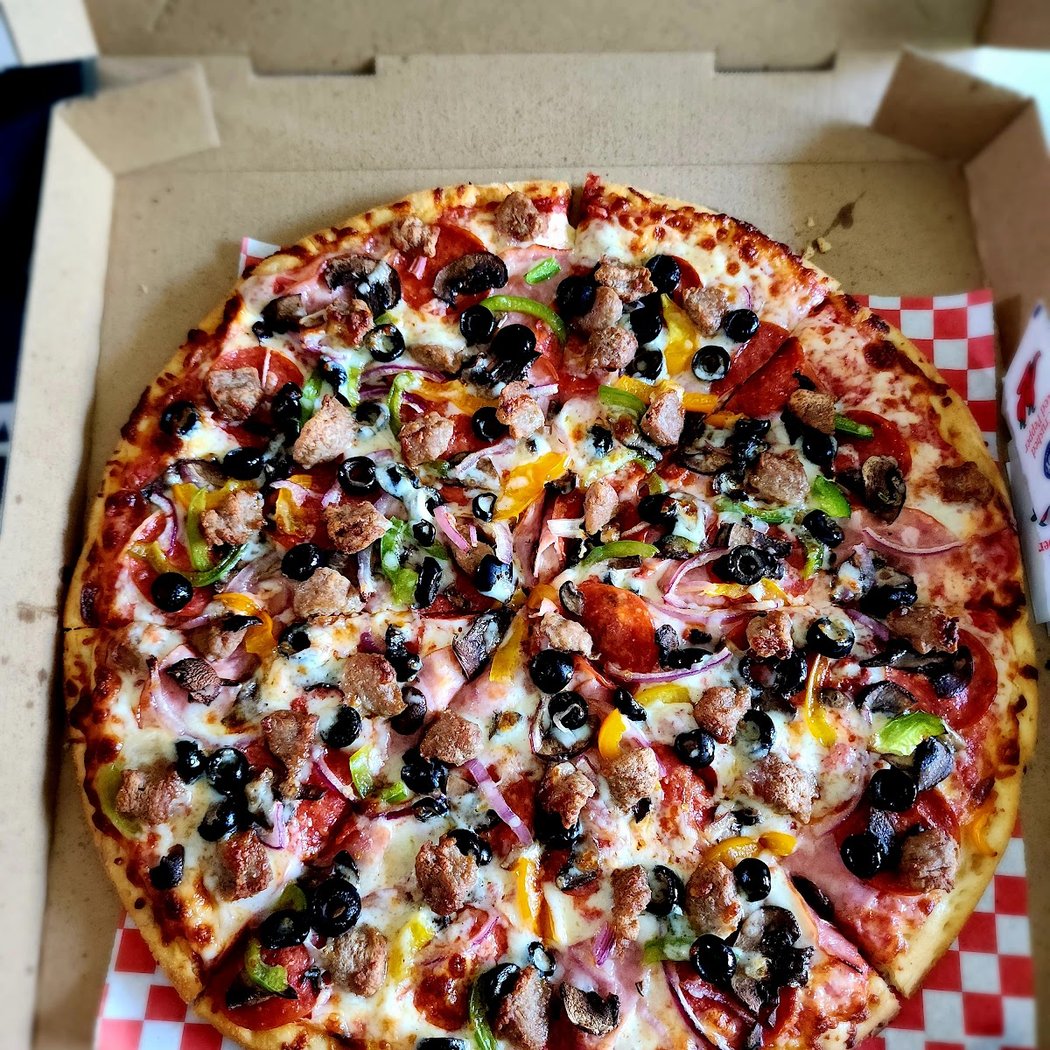 Mazza Pizza n Grill 1