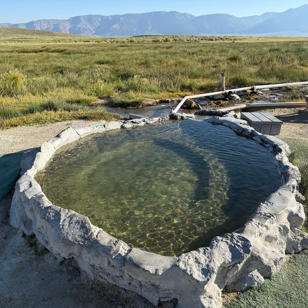 Hilltop Hot Springs 1