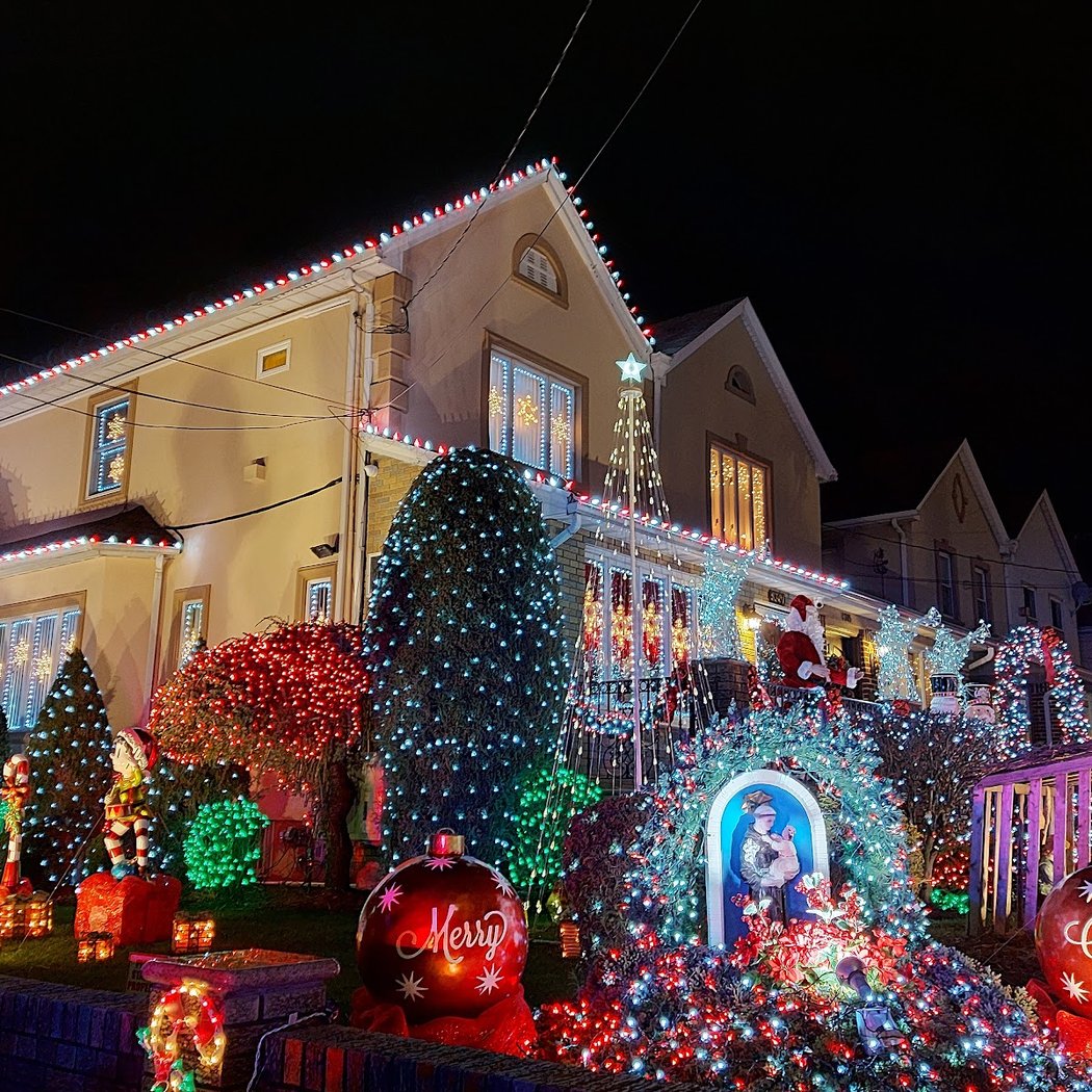 Dyker Heights Christmas Lights 3