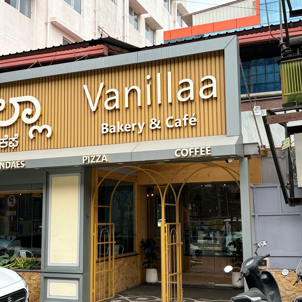 Vanillaa Bakery and Cafe 2