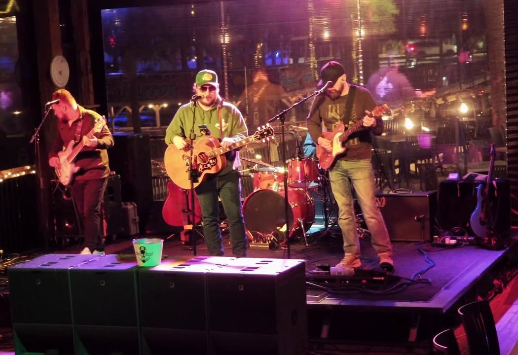 Bailey Road Band 2