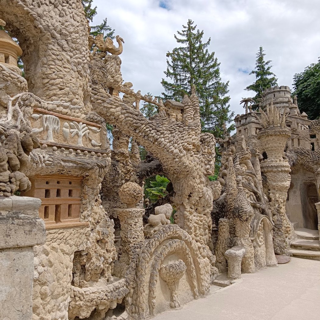 Palais Idéal du Facteur Cheval 3