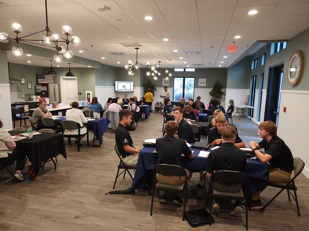 Creating Business Connections: Small Tables... Big Opportunities 1