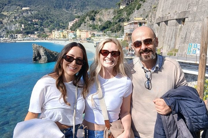 Private Cinque Terre Day Trip and ferries between two towns 2