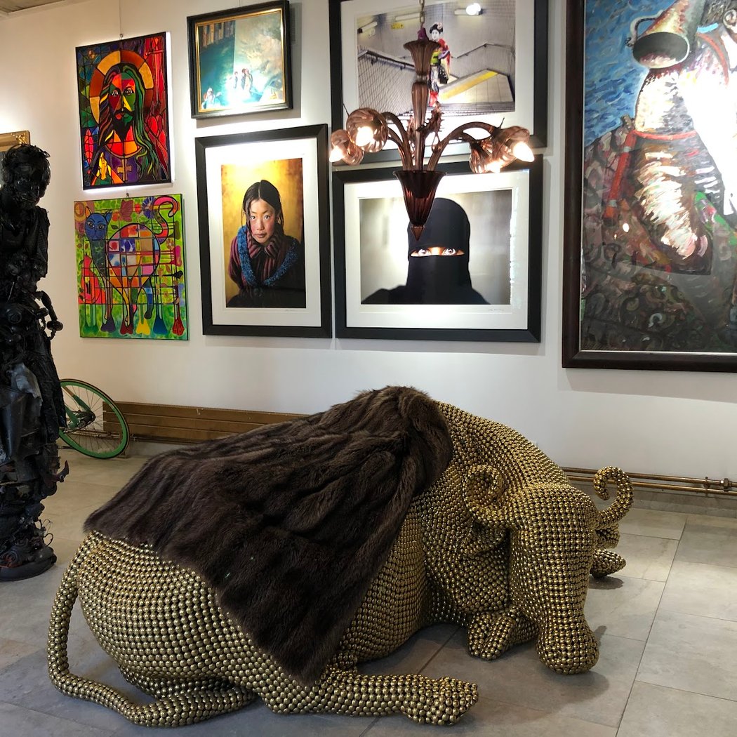 Besharat Gallery & Museum 1