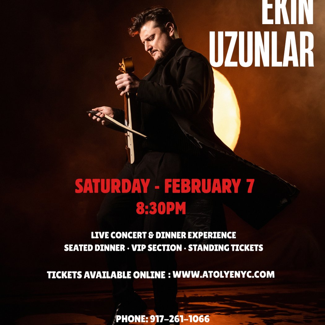 Ekin Uzunlar Live Performance 1