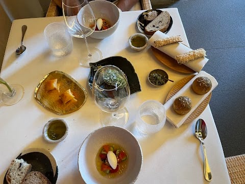 Palais Royal Restaurant 3