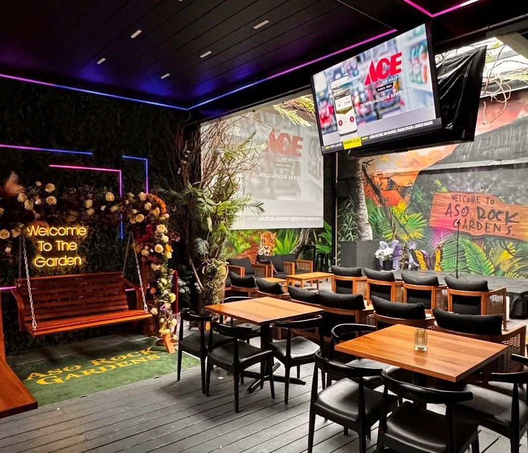 iNine Bistro 2