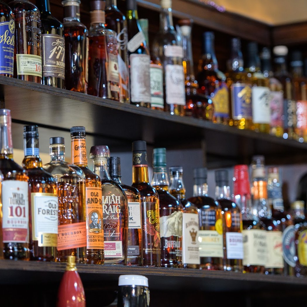 Ben 'N Nick's Bar & Grill 5