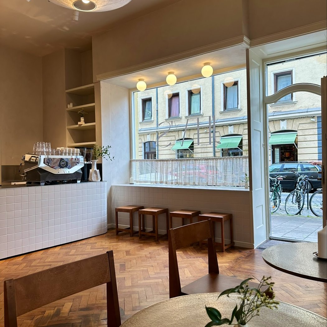 Jeev's Café 3