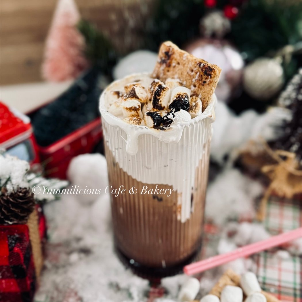 Yummilicious Cafe & Bakery 5