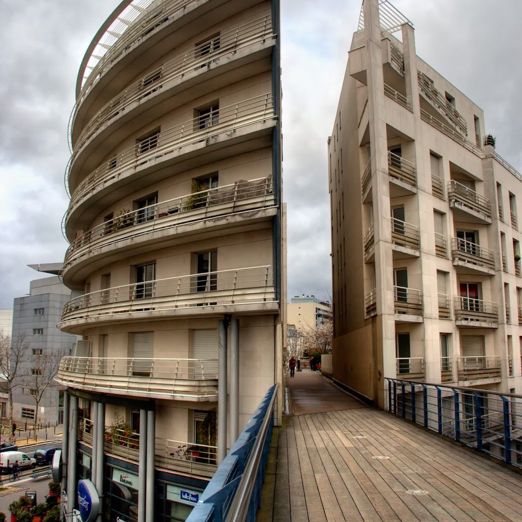 Rue de Charenton 1
