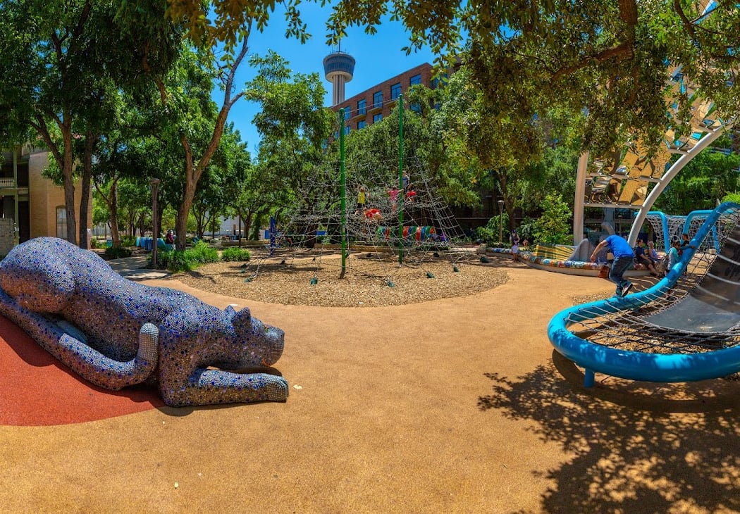Hemisfair 1