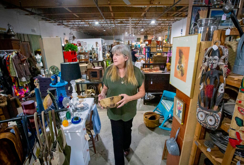 Reclaimed Antiques and Consignments 2