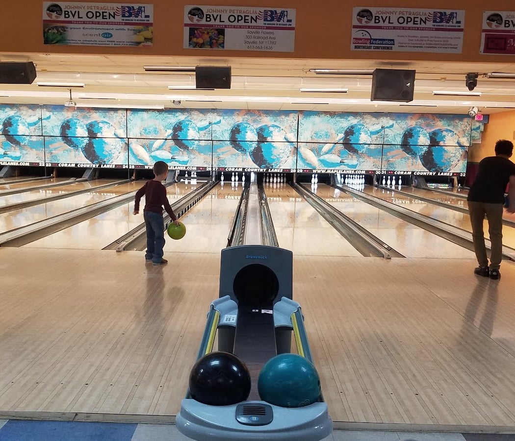 Coram Country Lanes 3