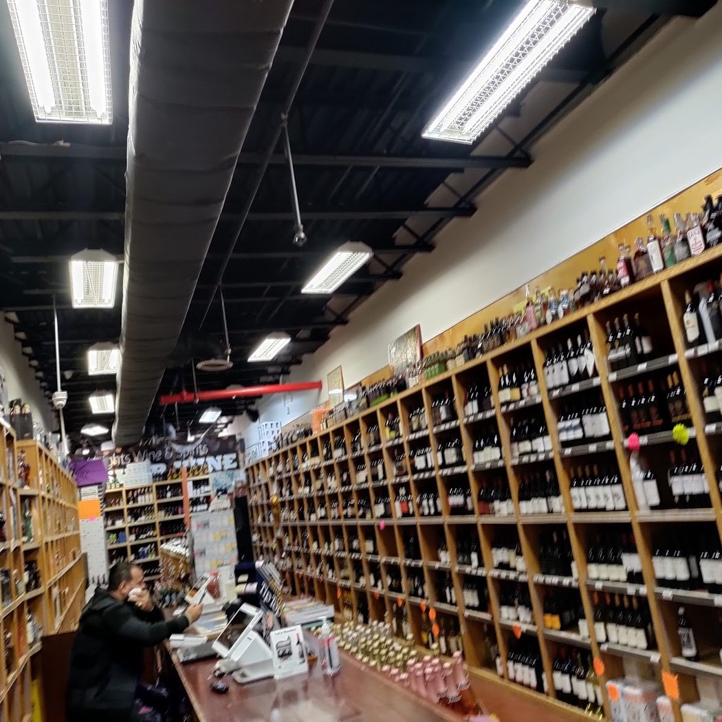 Heights Wine & Spirits 3