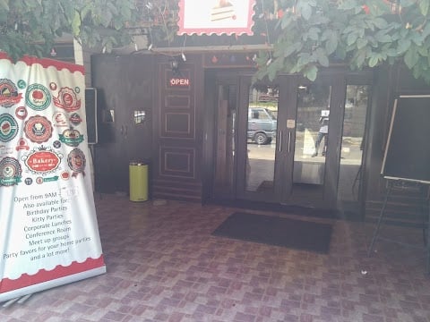 Desserted Café & Patisserie 3