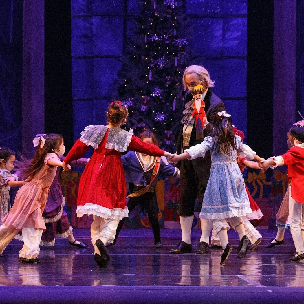 Ballet Petit 3