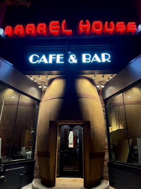 Barrel House Cafe & Bar 2