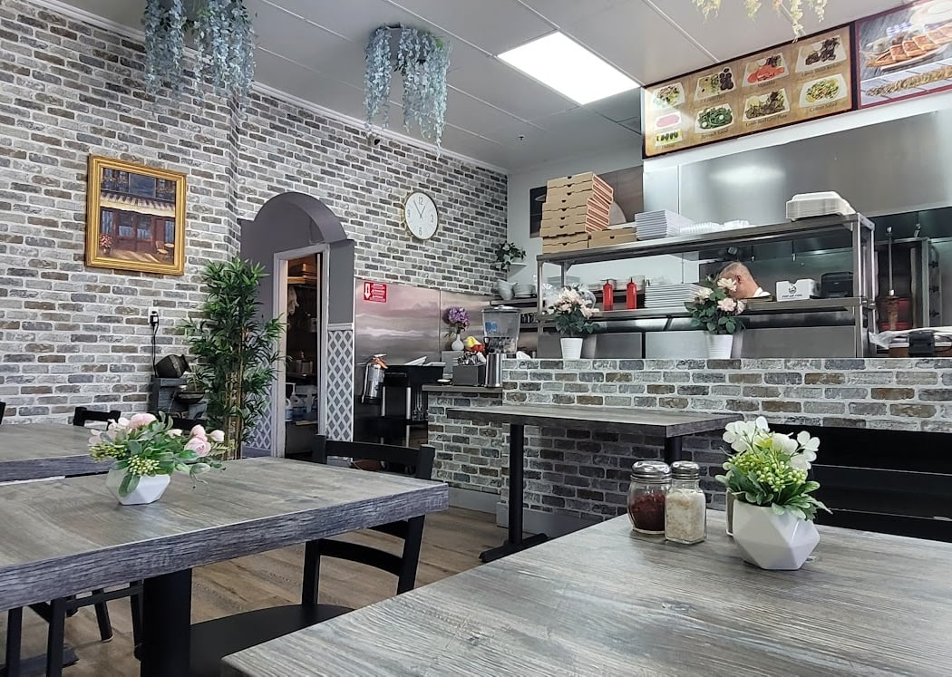 Mediterranean Pizza and Gyros 2