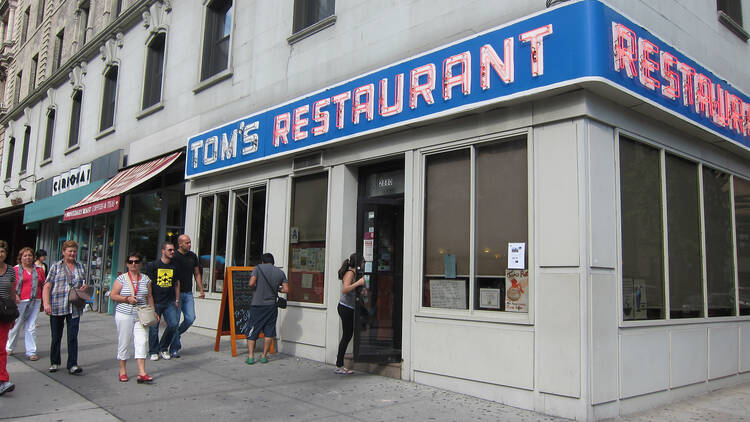 Tom's Restaurant 4