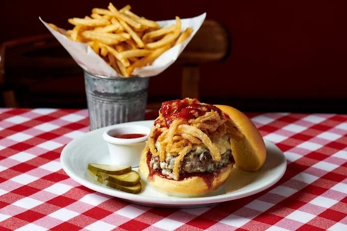 P.J. Clarke's Lincoln Square 1