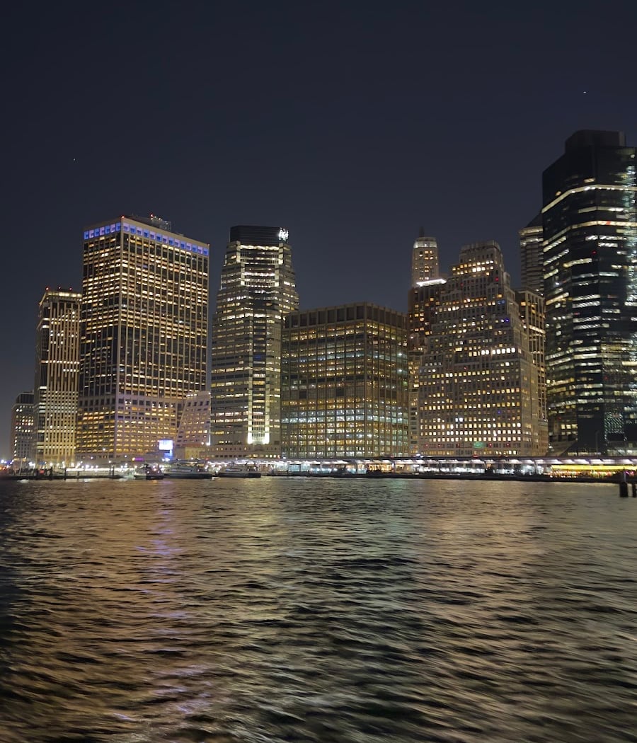 East River Esplanade. 2