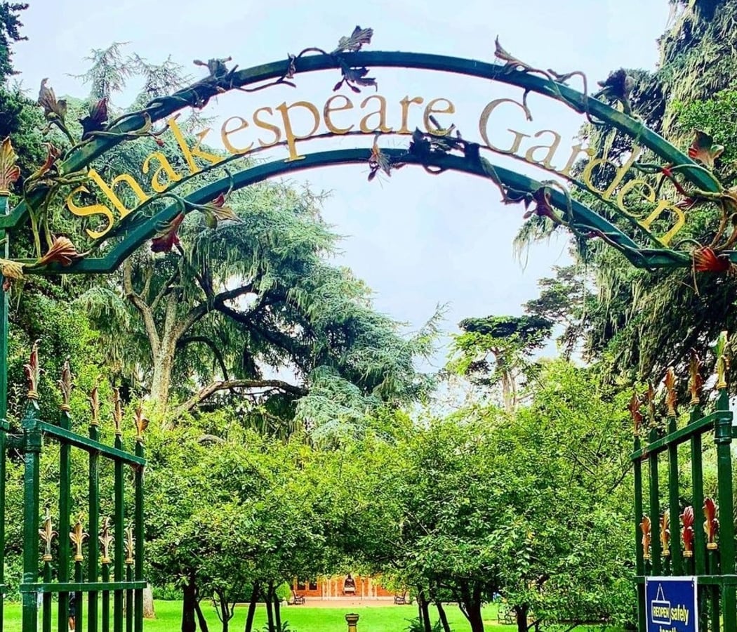 Shakespeare Garden 3