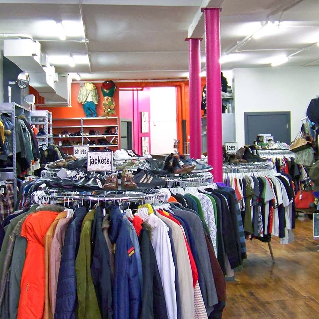 NYC IRL Meetup: Ugly Sweater Thrifting