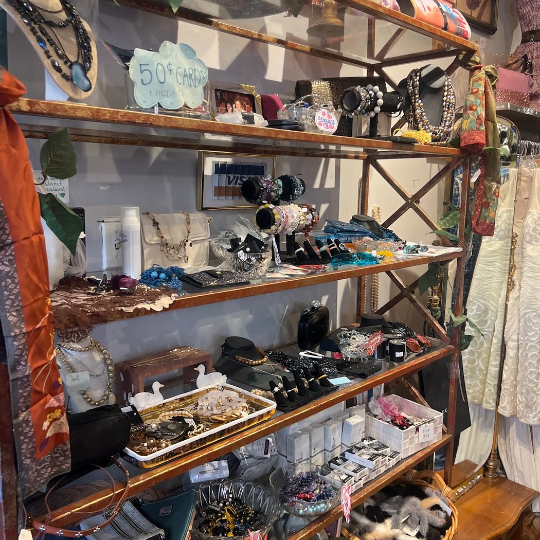 Life Boutique Thrift 1