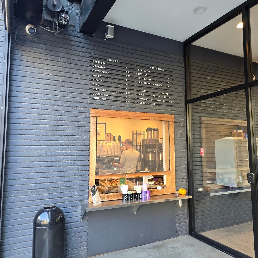 Motivāt Coffee Roasters 3