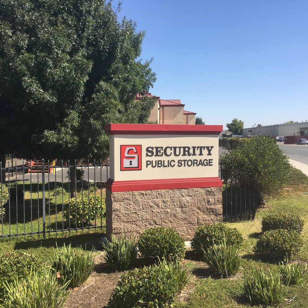 Security Public Storage 2