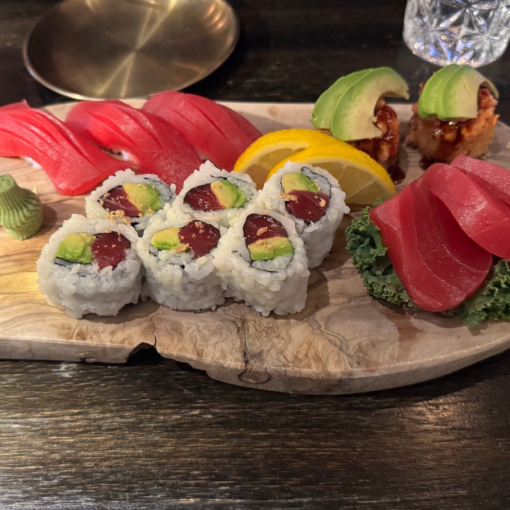 Baro + K Sushi 1