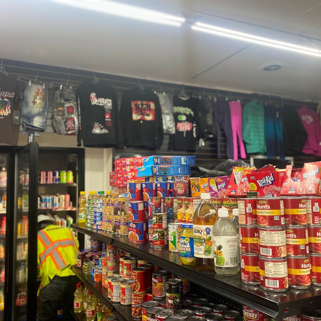 K & D Market 2