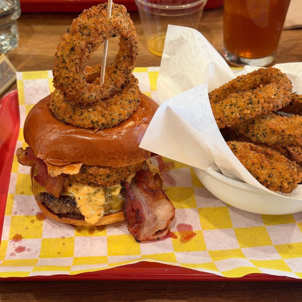 Bareburger - Astoria (31st Ave) 4
