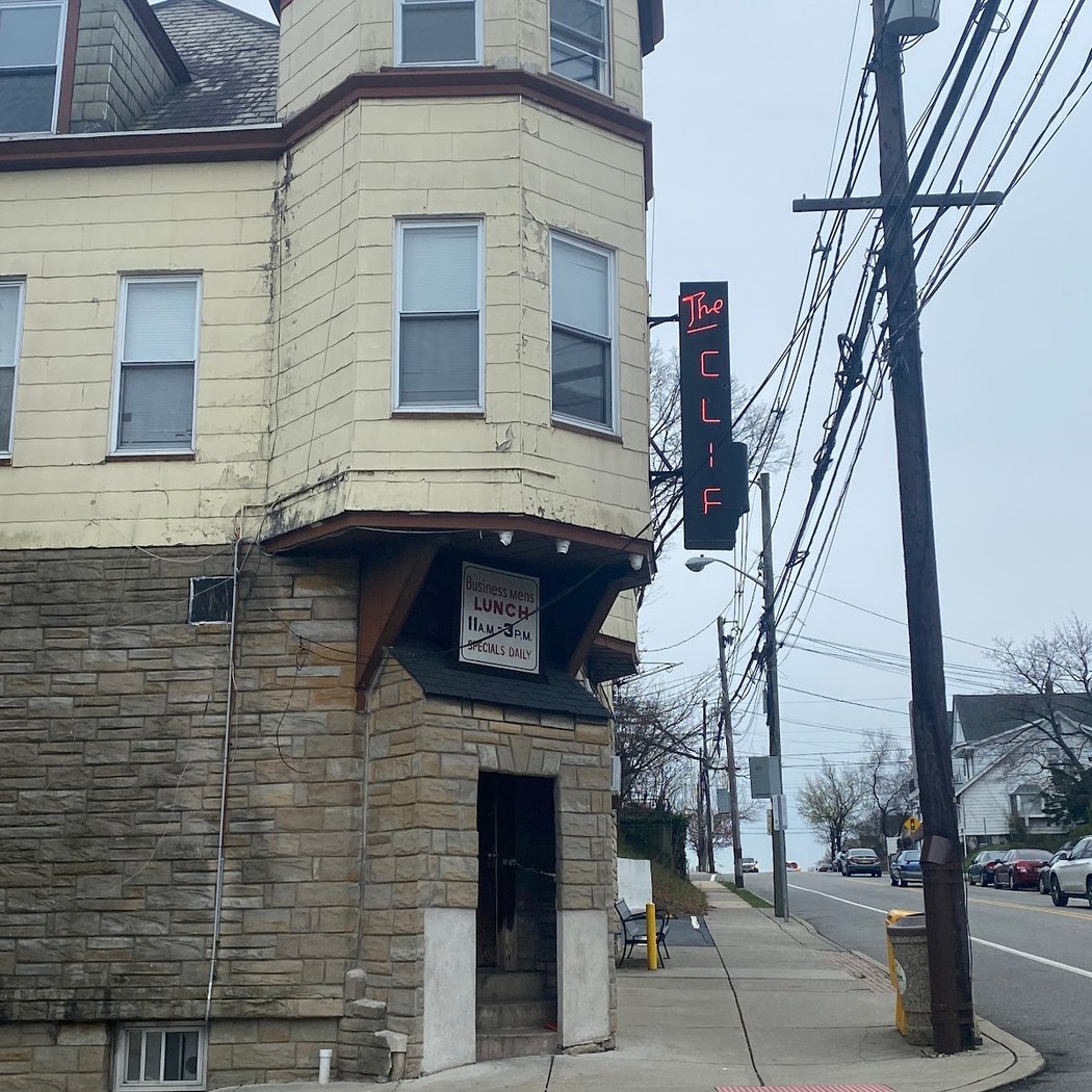 The Clif Tavern 3