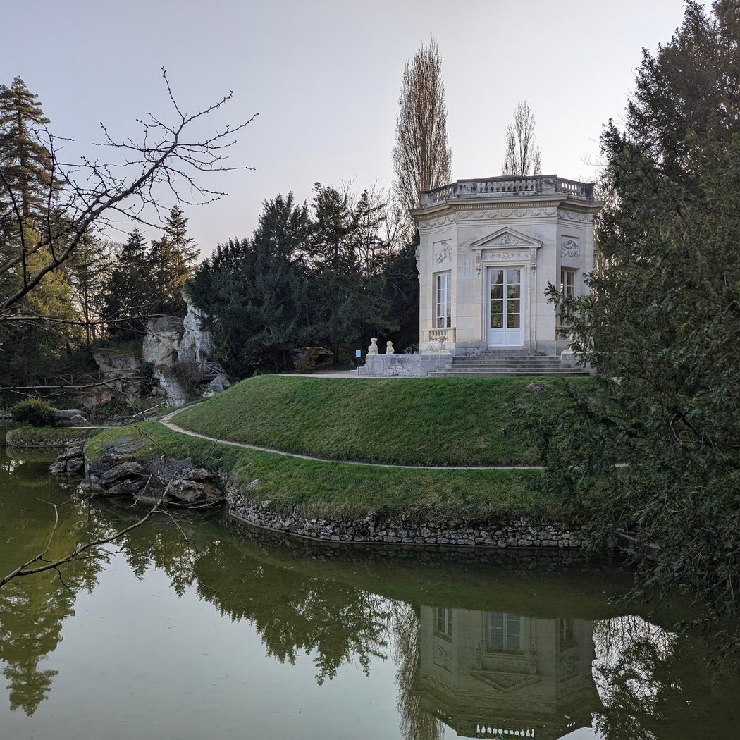 Grotte de Marie-Antoinette 1