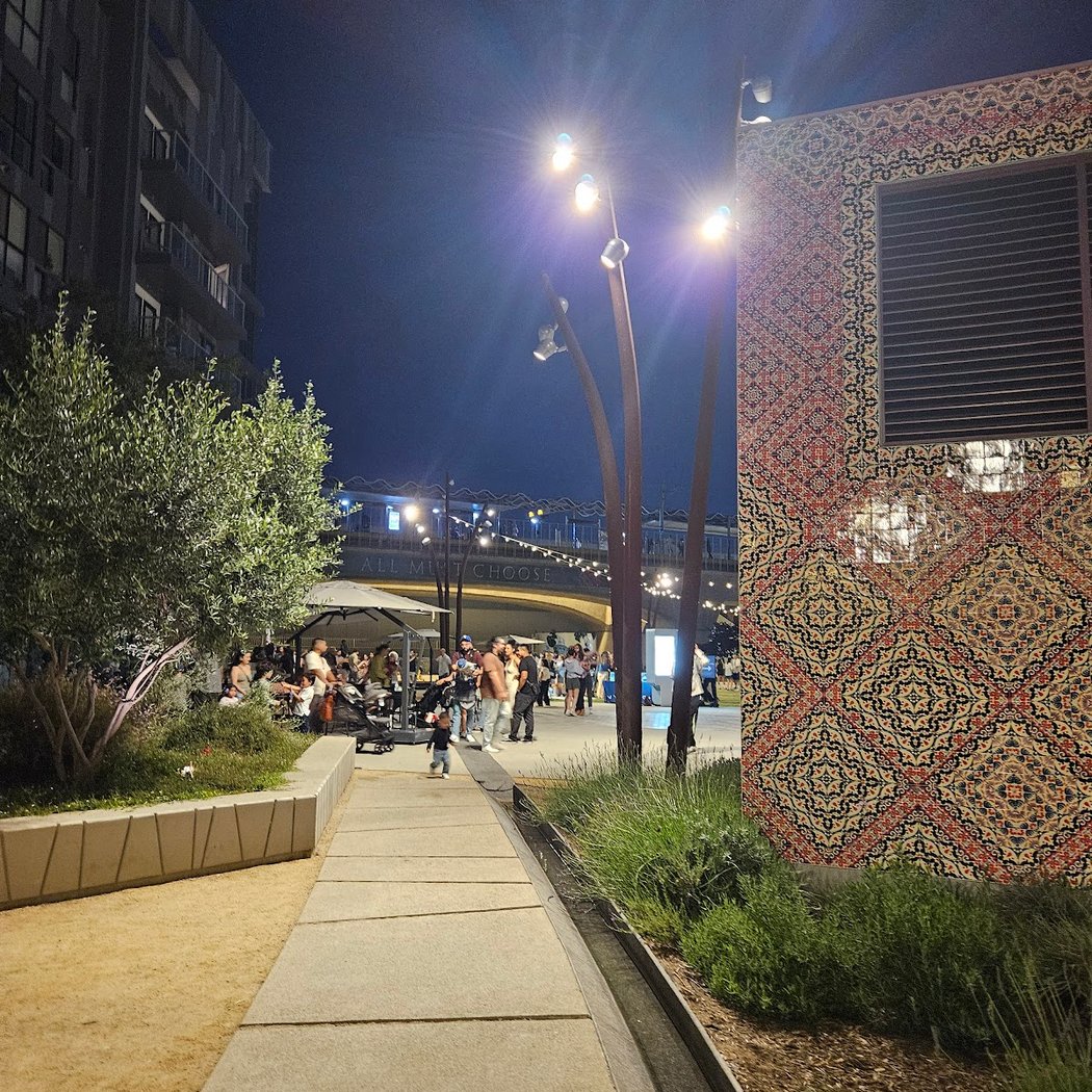 IVY STATION NIGHT MARKET