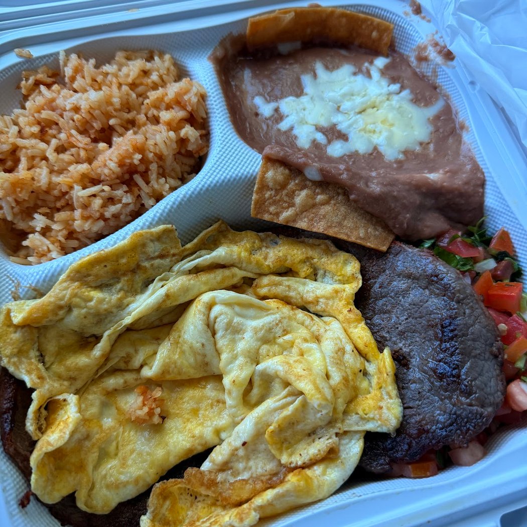 El Gallito Drive-In 3